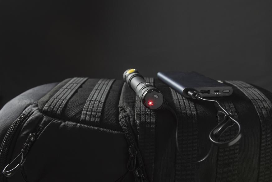 Armytek Partner C2 Magnet USB