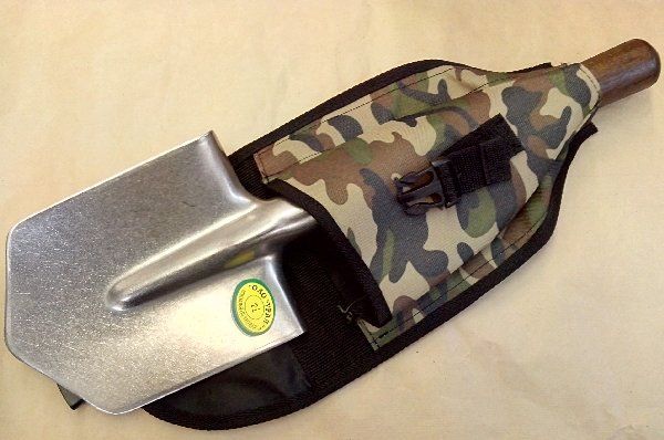 Автомобильная универсальная титановая лопата