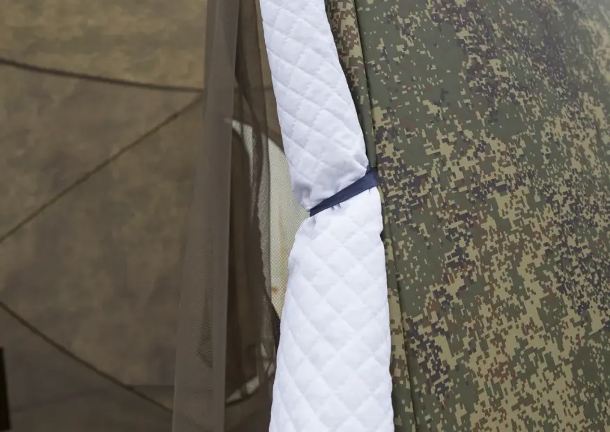 Палатка зимняя КУБ 4 камуфляж (трехслойная), с навесом, швы проклеены